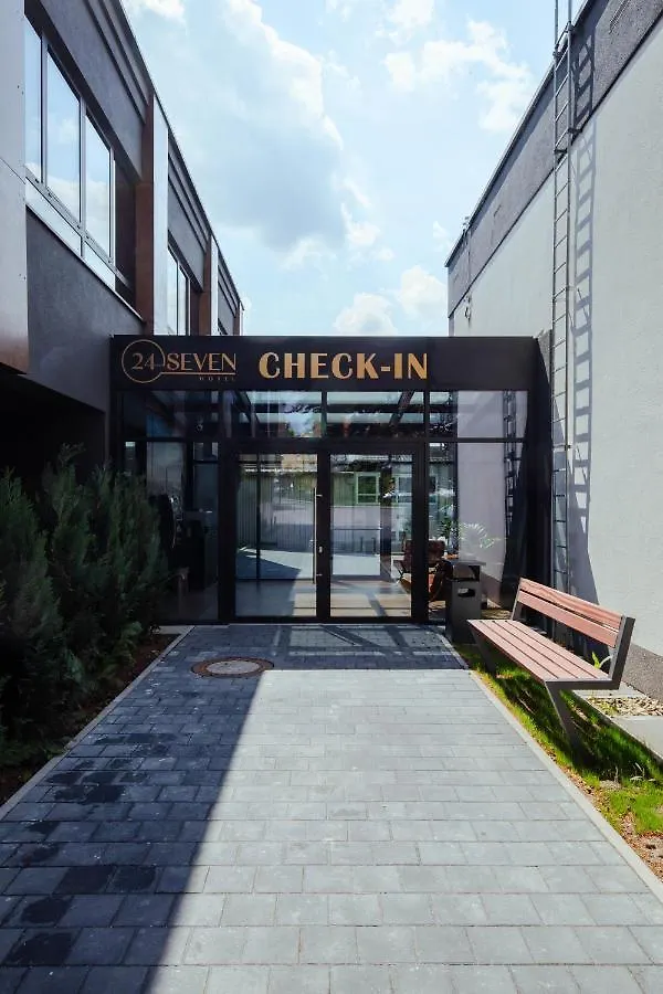 24Seven Hotel Schwabach 2*,